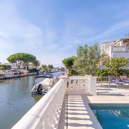 Apart-rent Casa Con Piscina Flamicell 0042 *