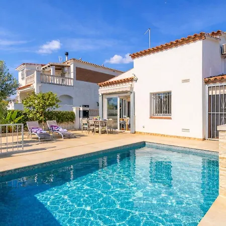 Holiday home Apart-rent Casa Con Piscina Flamicell 0042 *