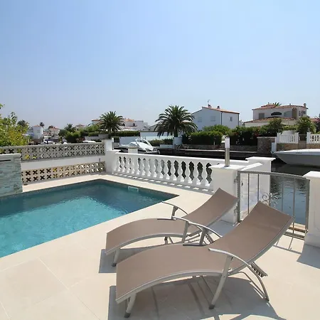 Apart-rent Casa Con Piscina Flamicell 0042 Holiday home *