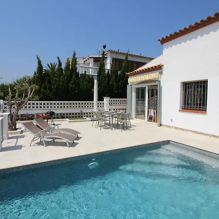 Holiday home Apart-rent Casa Con Piscina Flamicell 0042 Empuriabrava