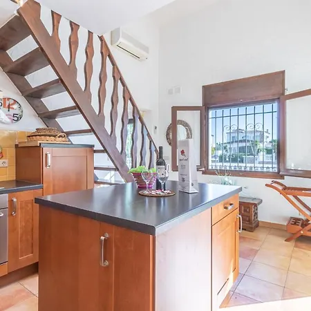 Holiday home Apart-rent Casa Con Piscina Flamicell 0042 Empuriabrava