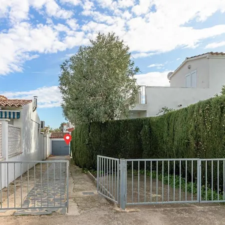 Holiday home Apart-rent Casa Con Piscina Flamicell 0042